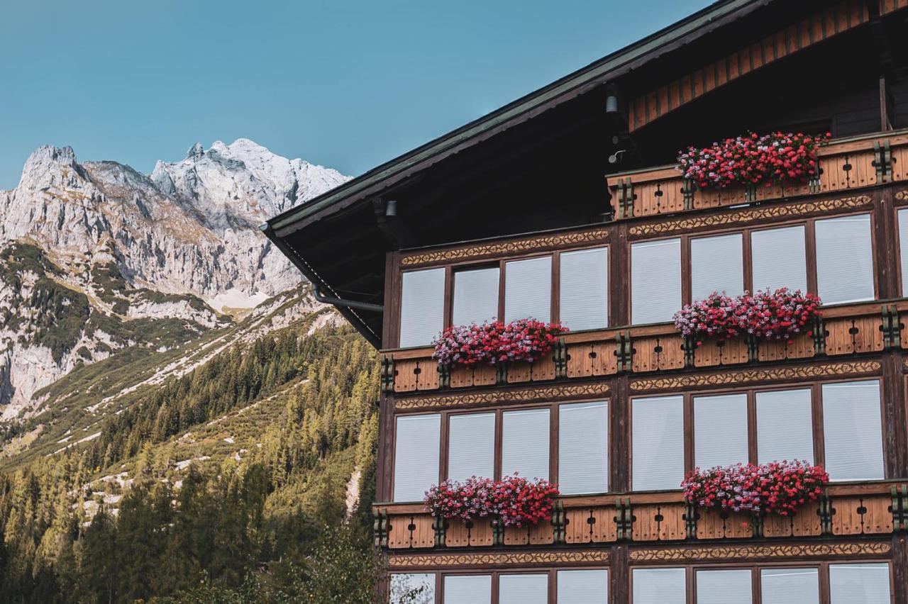 Bio Hotel Feistererhof - Charmant Naturlich Seit 1448 Ramsau am Dachstein Bagian luar foto